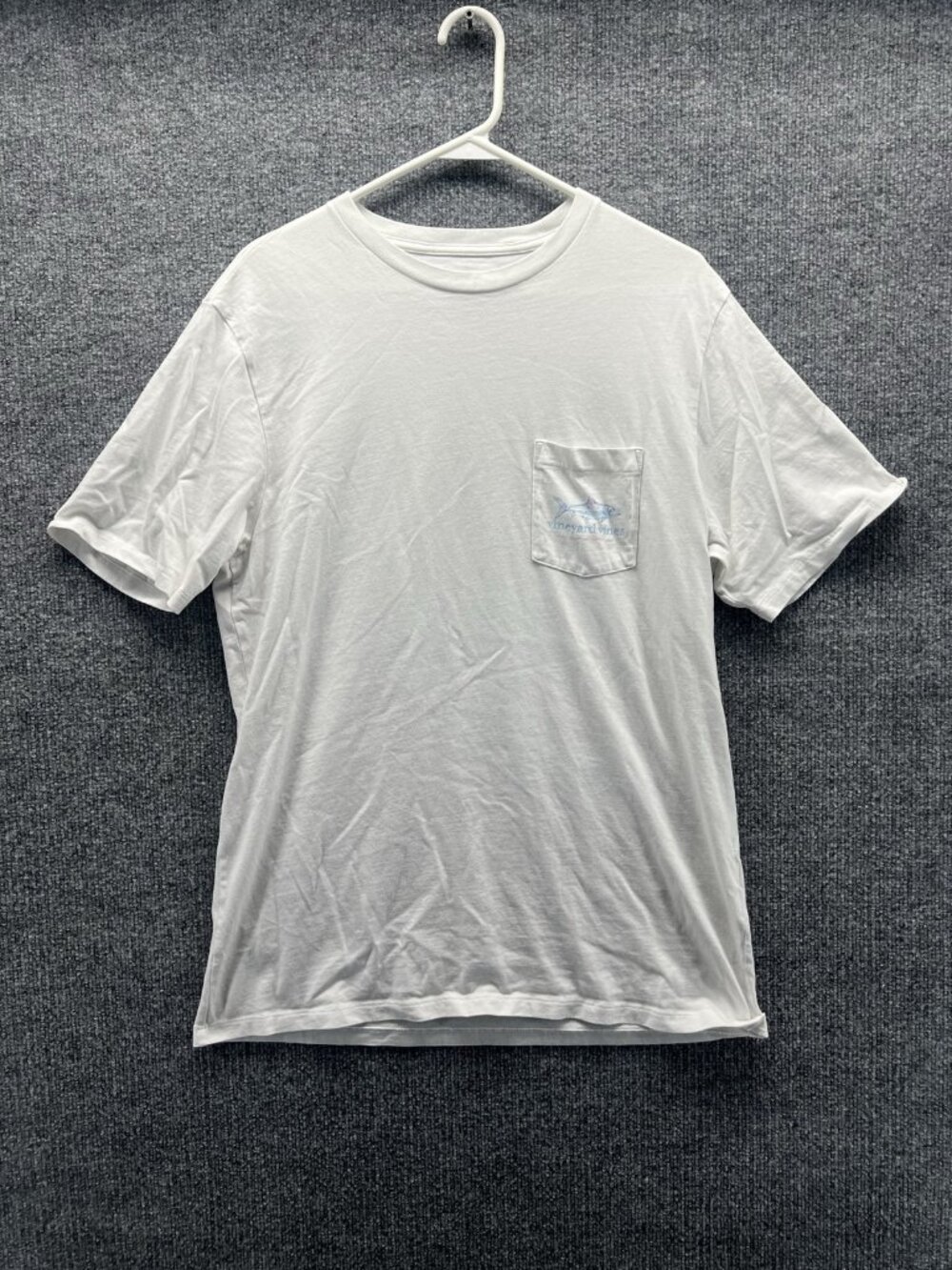 Vineyard Vines Shirt Mens Medium White Pocket Tee Crewneck Marlin Logo Tagless